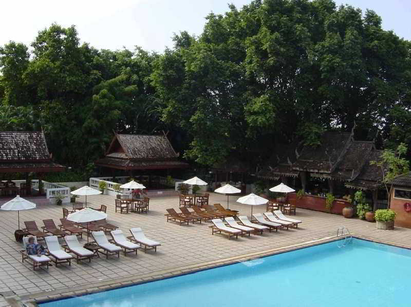 Chiangmai Plaza Hotel Чиангмай Екстериор снимка